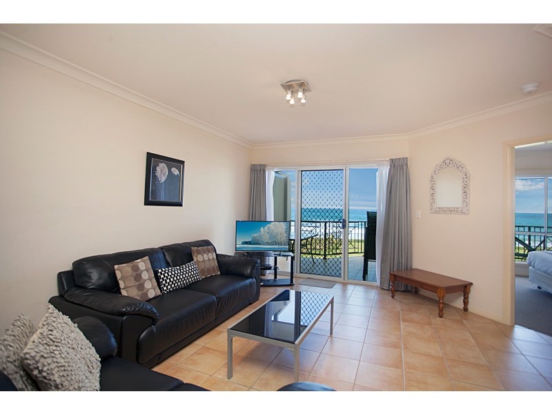 2/32 Lewis Street, Old Bar NSW 2430
