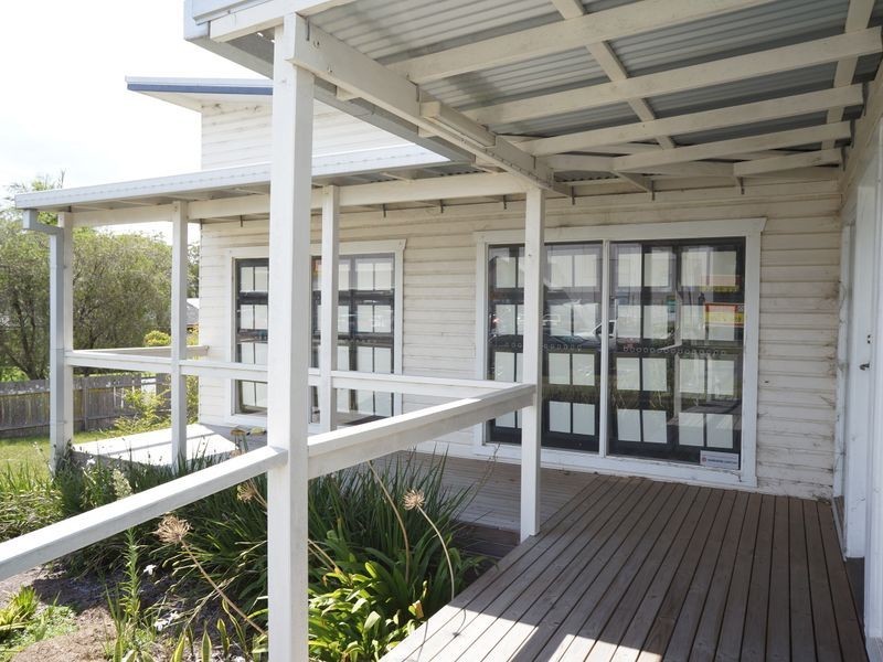 53 Old Bar Road, Old Bar NSW 2430