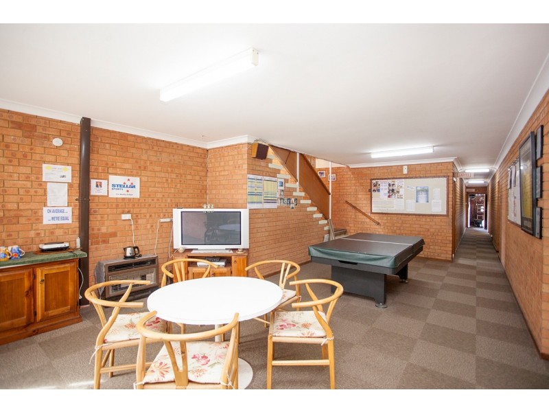 32 Old Bar Road, Old Bar NSW 2430