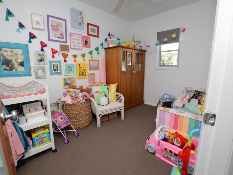 11 Hall Street, Old Bar NSW 2430