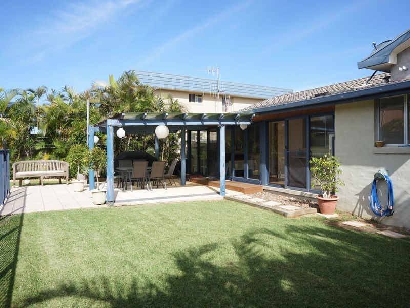 9 Smith Street, Old Bar NSW 2430