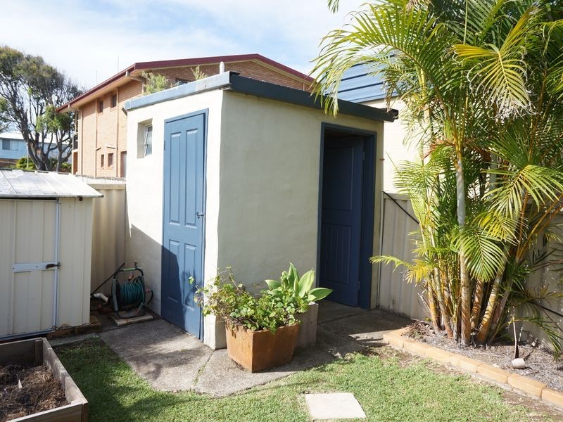 9 Smith Street, Old Bar NSW 2430
