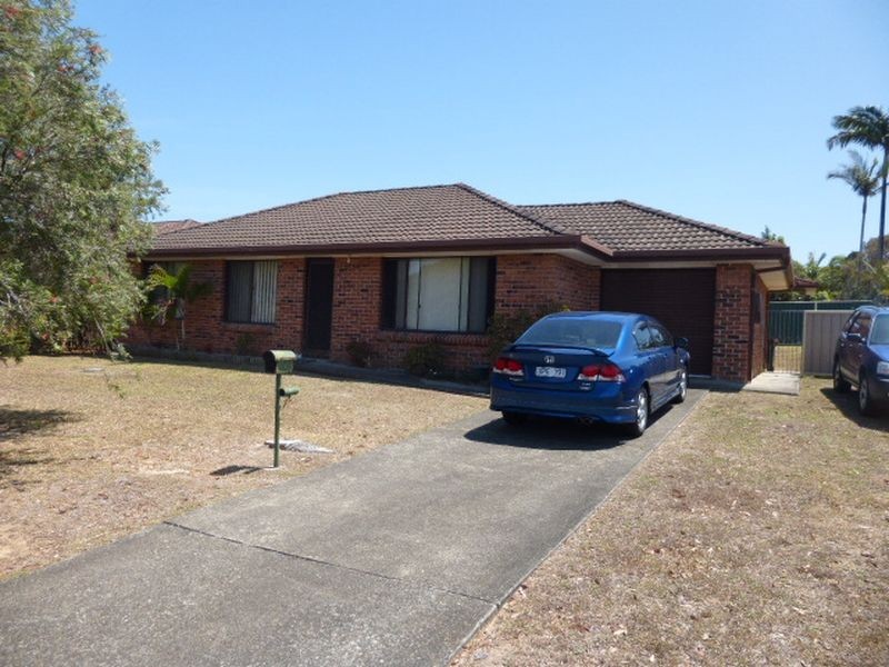 24 Suni Drive, Old Bar NSW 2430