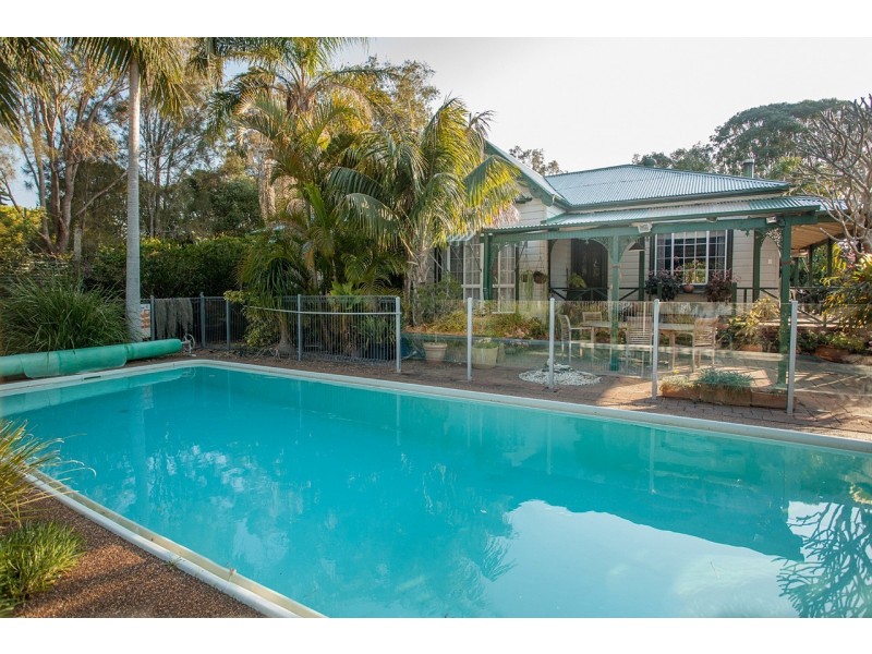 35 Narrung Place, Oxley Island NSW 2430