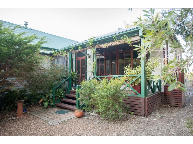 35 Narrung Place, Oxley Island NSW 2430