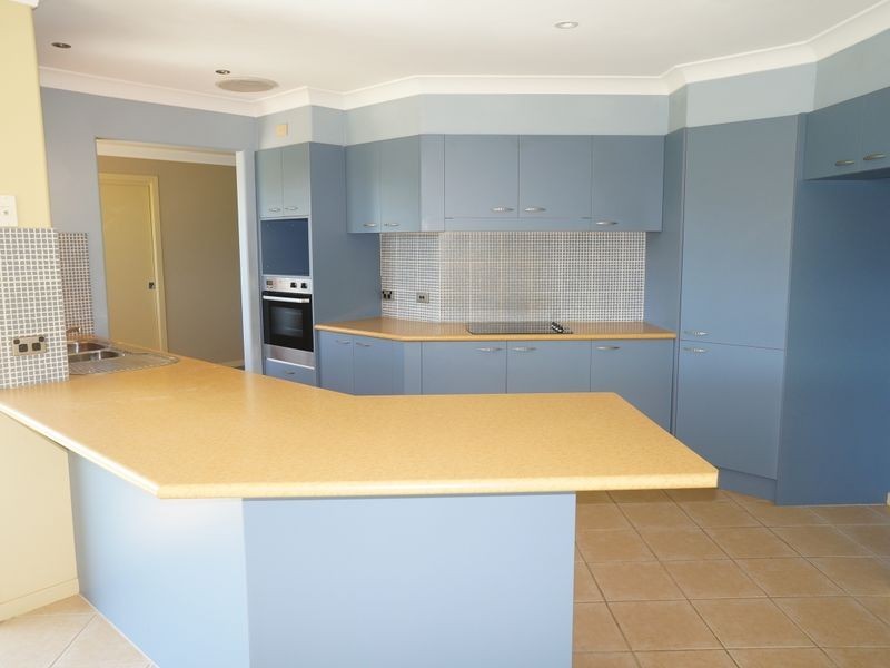 5 Rosier Place, Old Bar NSW 2430