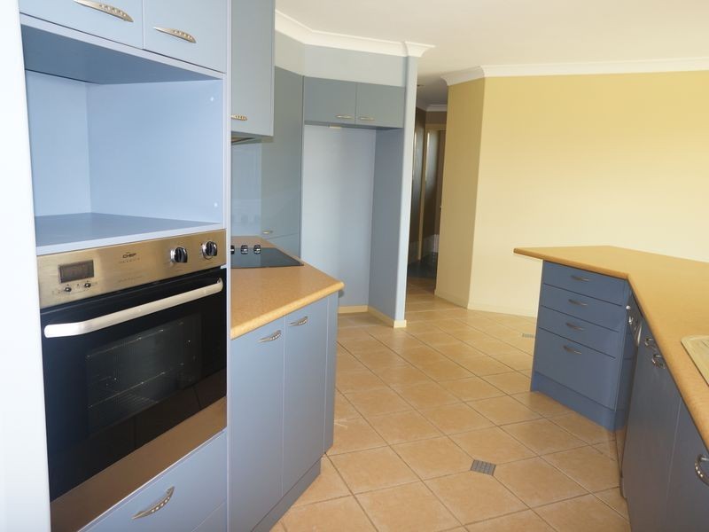 5 Rosier Place, Old Bar NSW 2430