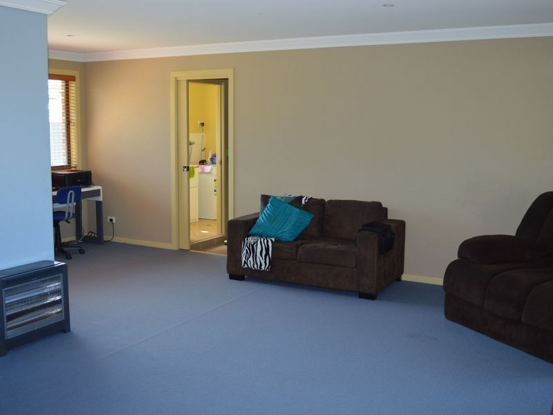 5 Rosier Place, Old Bar NSW 2430
