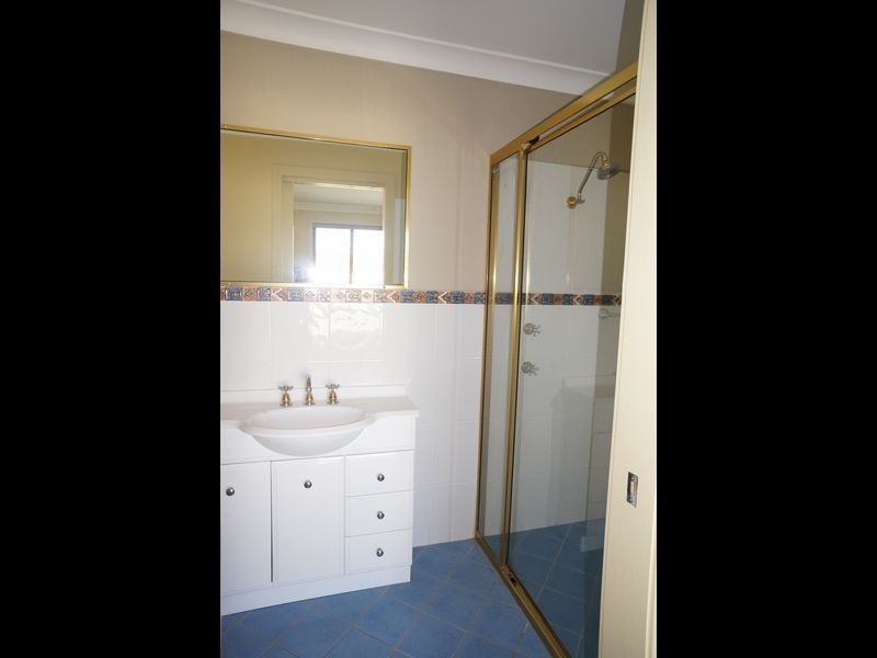 5 Rosier Place, Old Bar NSW 2430