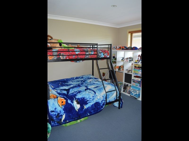 5 Rosier Place, Old Bar NSW 2430