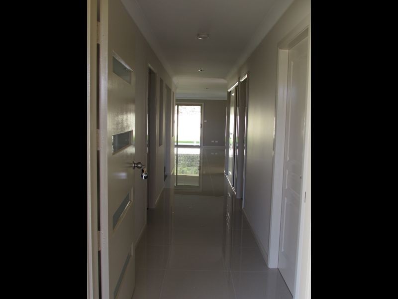 18 Rosier Place, Old Bar NSW 2430