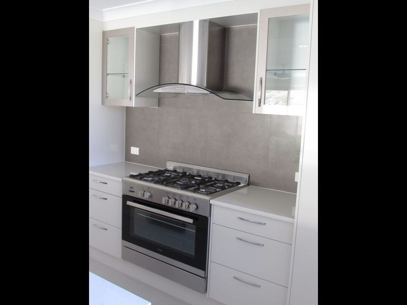 18 Rosier Place, Old Bar NSW 2430
