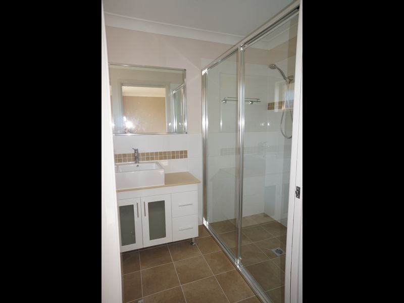 18 Rosier Place, Old Bar NSW 2430