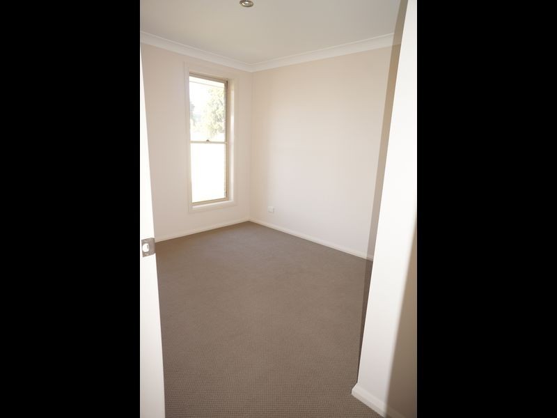 18 Rosier Place, Old Bar NSW 2430
