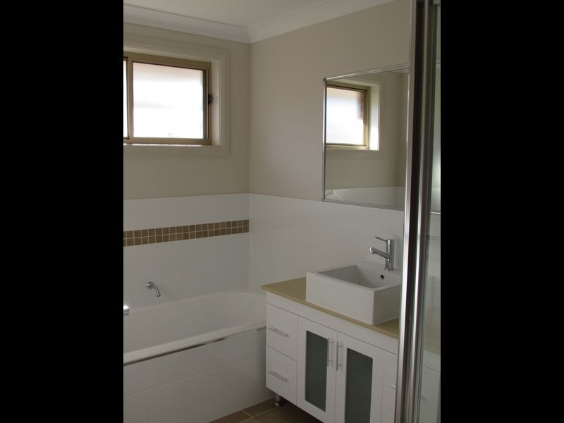 18 Rosier Place, Old Bar NSW 2430