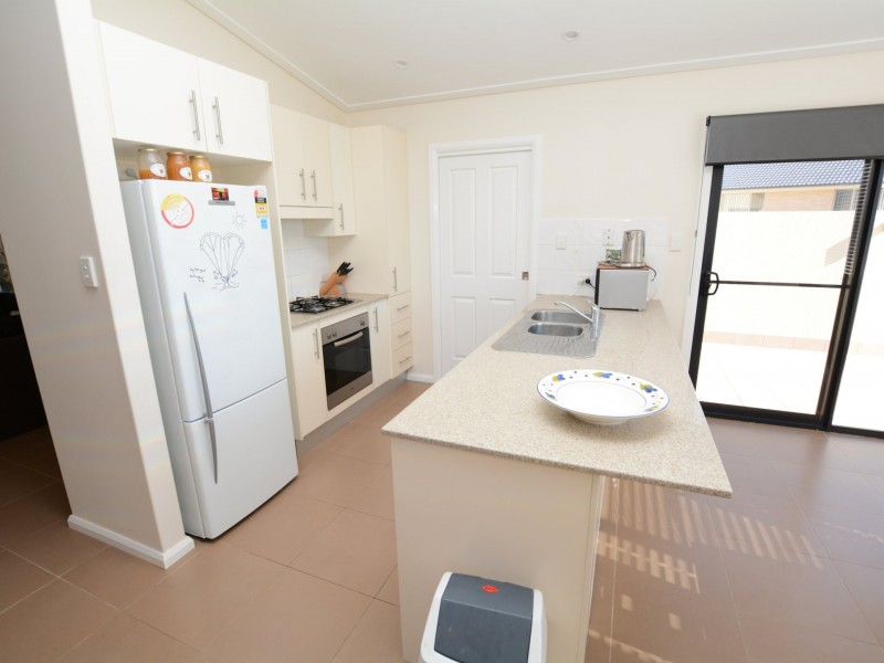 16b Mistral Place, Old Bar NSW 2430