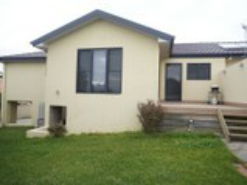 16b Mistral Place, Old Bar NSW 2430