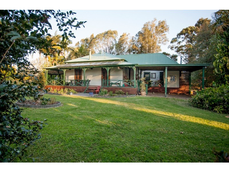35 Narrung Place, Oxley Island NSW 2430