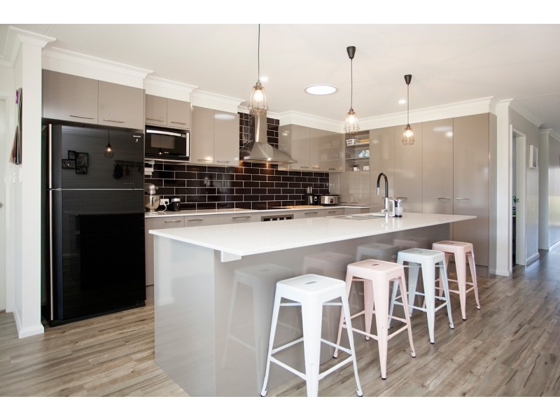 24 Shantull Drive, Wallabi Point NSW 2430