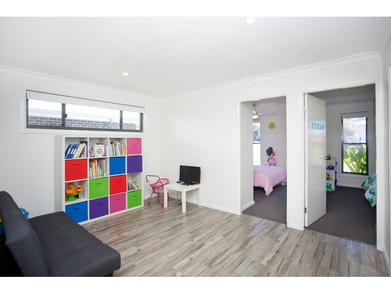 24 Shantull Drive, Wallabi Point NSW 2430