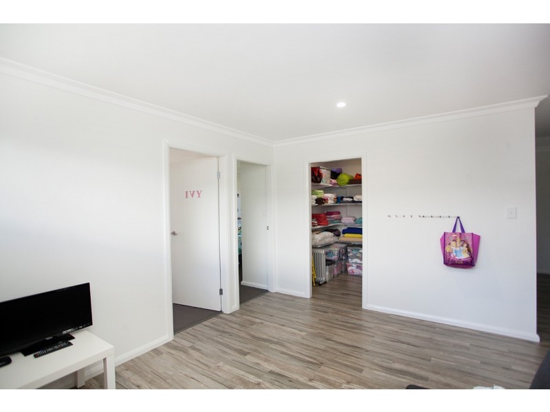 24 Shantull Drive, Wallabi Point NSW 2430