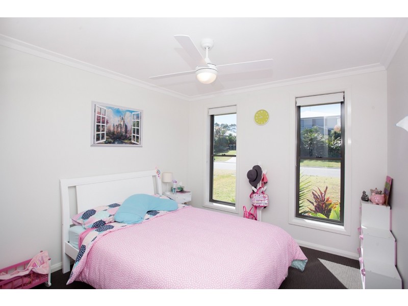 24 Shantull Drive, Wallabi Point NSW 2430