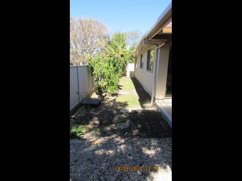 2/6 Rushby Drive, Old Bar NSW 2430