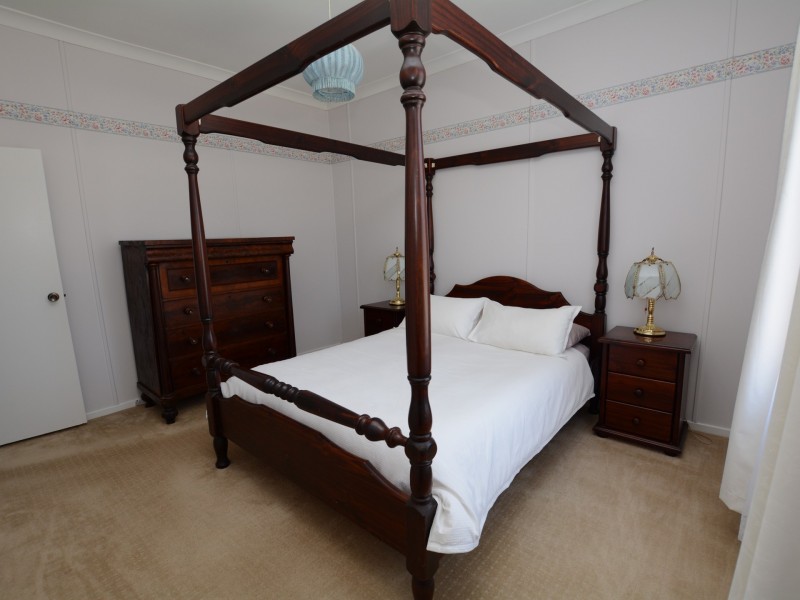 633 Manning Point Road, Oxley Island NSW 2430