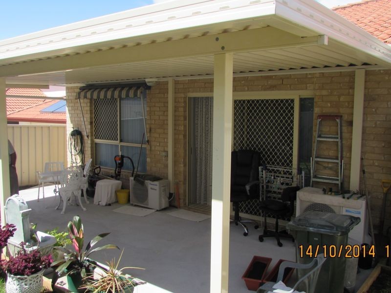 9A Medowie Road, Old Bar NSW 2430