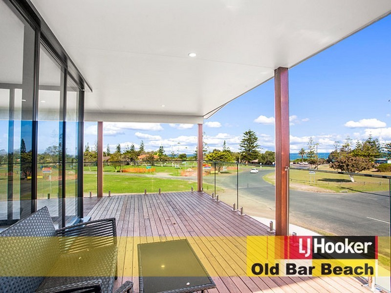 1 Old Bar Road, Old Bar NSW 2430