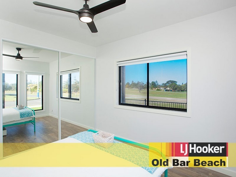 1 Old Bar Road, Old Bar NSW 2430