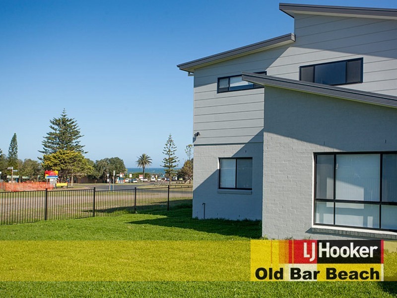 1 Old Bar Road, Old Bar NSW 2430