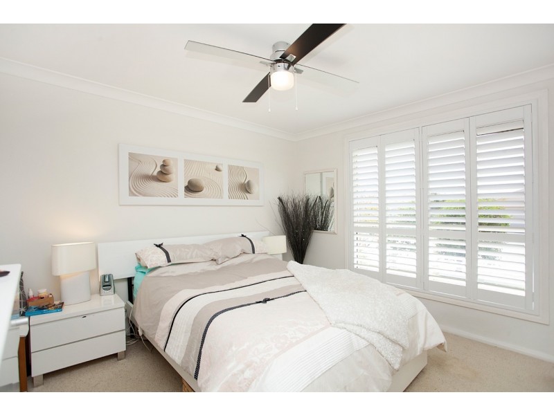 14 Albatross Way, Old Bar NSW 2430