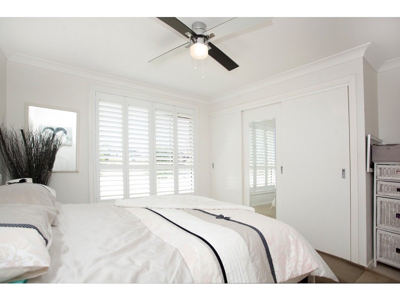 14 Albatross Way, Old Bar NSW 2430