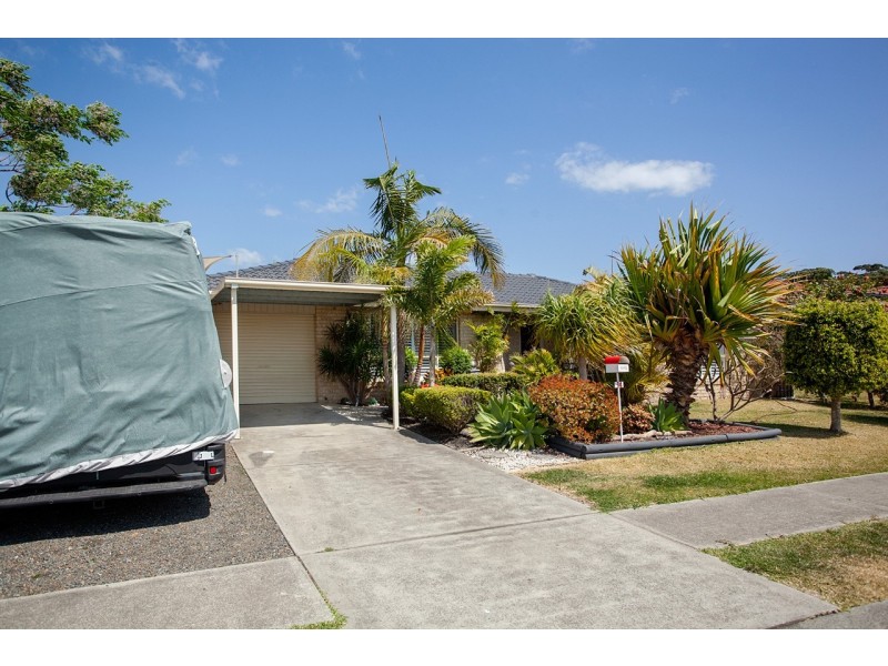 14 Albatross Way, Old Bar NSW 2430