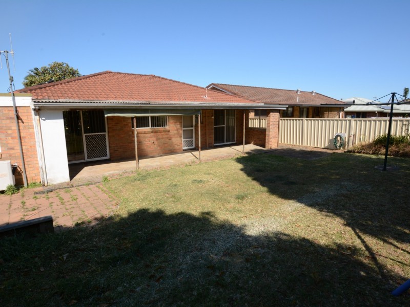 8 Wyden Street, Old Bar NSW 2430