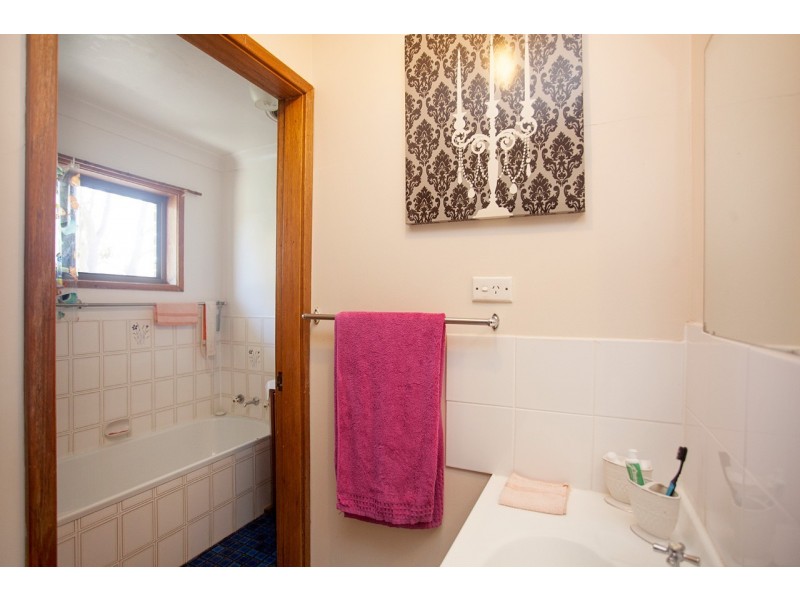 37 Smith Street, Old Bar NSW 2430