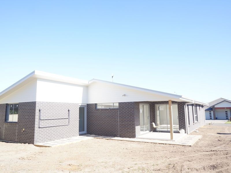 17 Shantull Drive, Wallabi Point NSW 2430