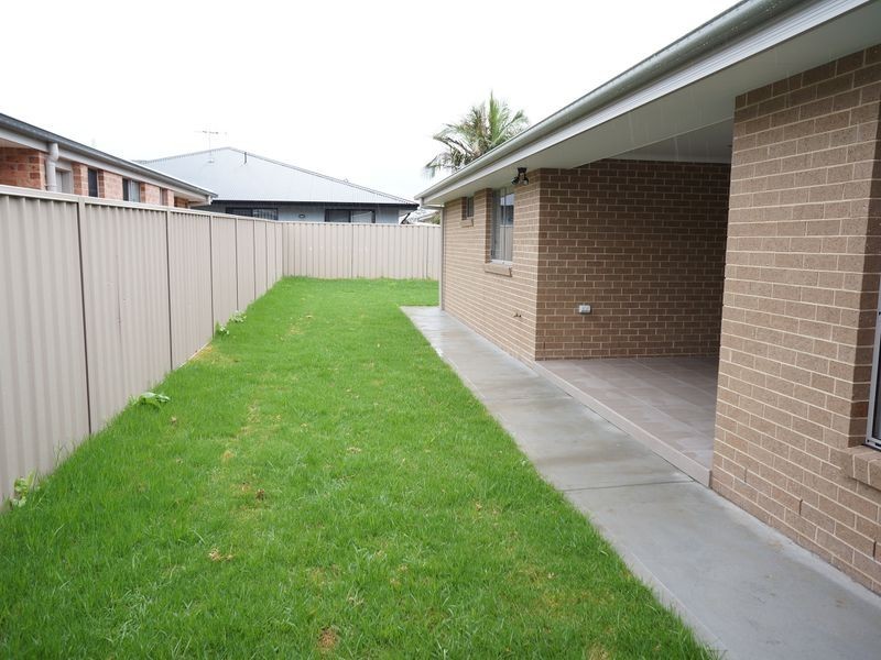 46 Albatross Way, Old Bar NSW 2430