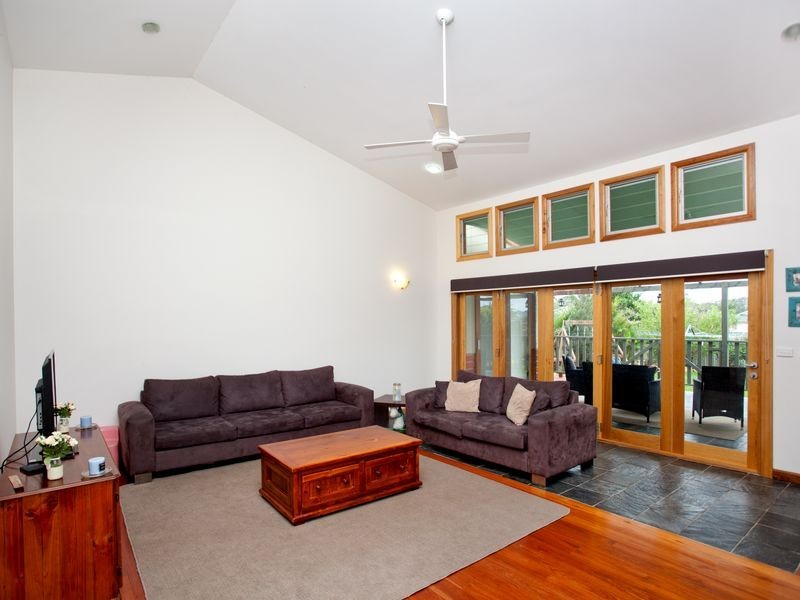 3 Flagtail Avenue, Old Bar NSW 2430