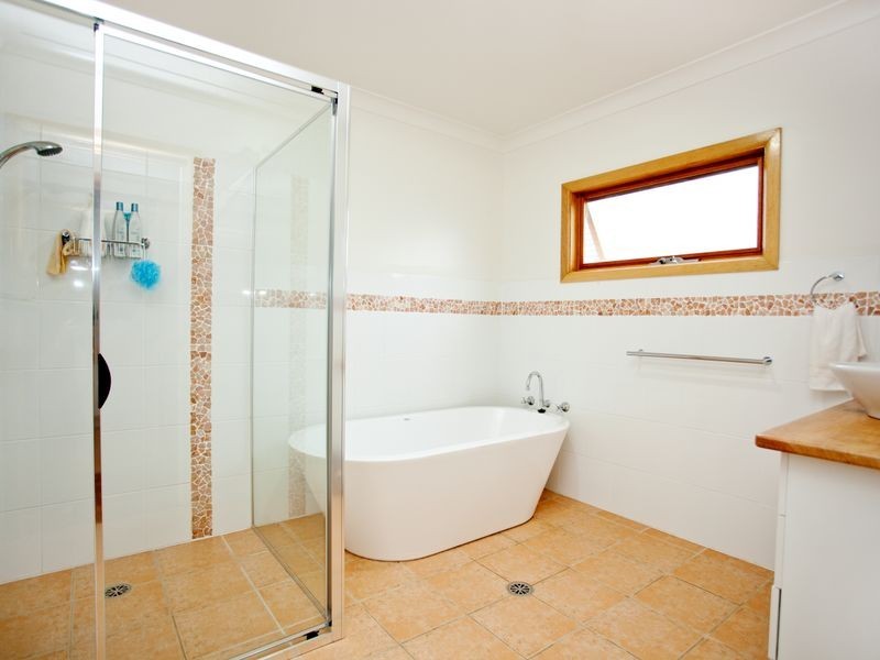 3 Flagtail Avenue, Old Bar NSW 2430