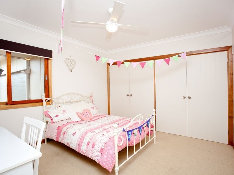 3 Flagtail Avenue, Old Bar NSW 2430