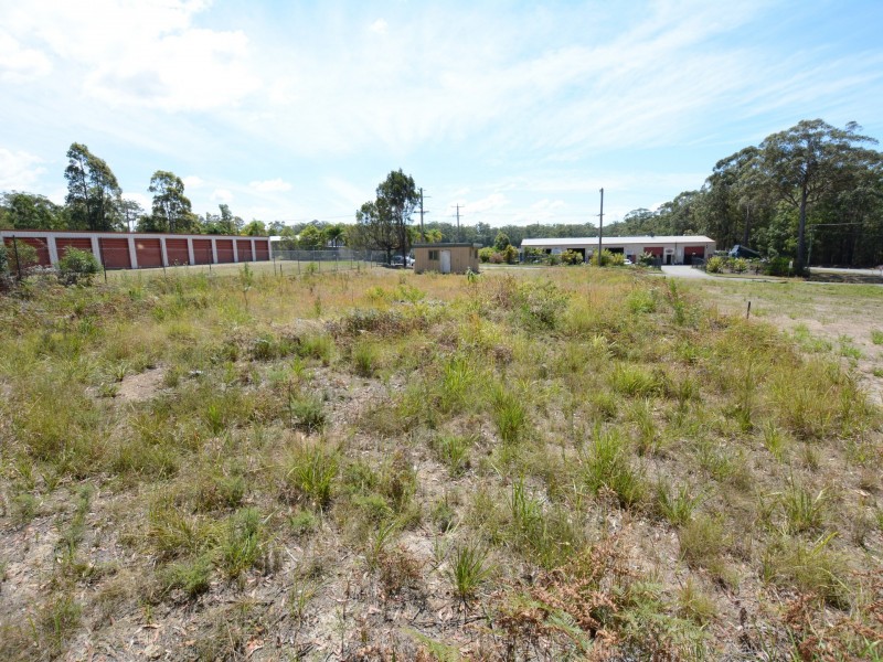 5 Peets Ave, Wallabi Point NSW 2430