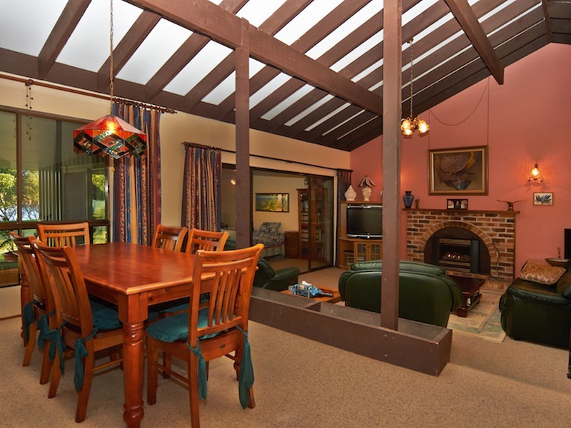 24 Cowans Lane, Oxley Island NSW 2430