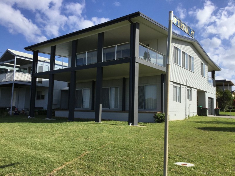 11 Ungala Road, Old Bar NSW 2430