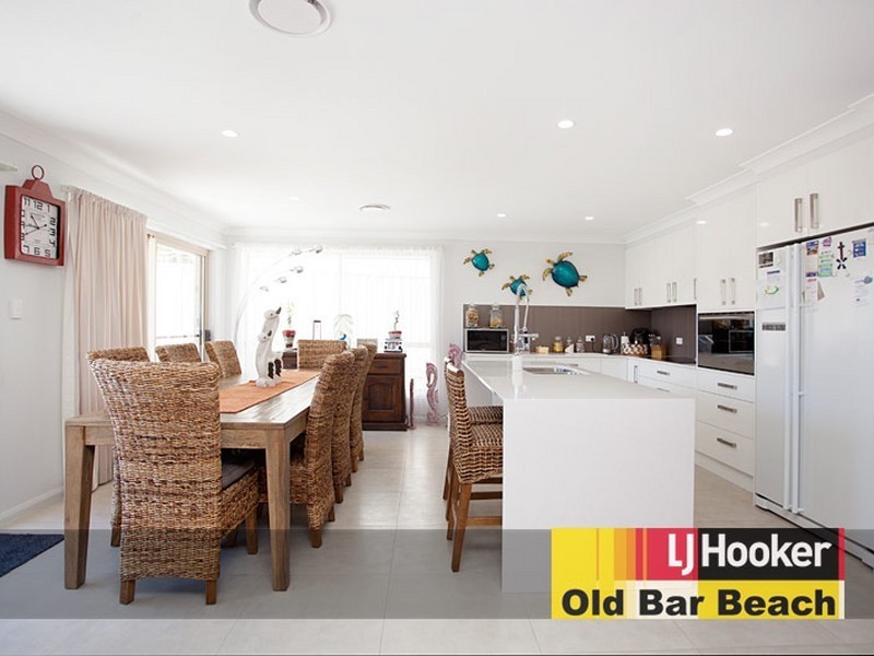 4 George Street, Old Bar NSW 2430