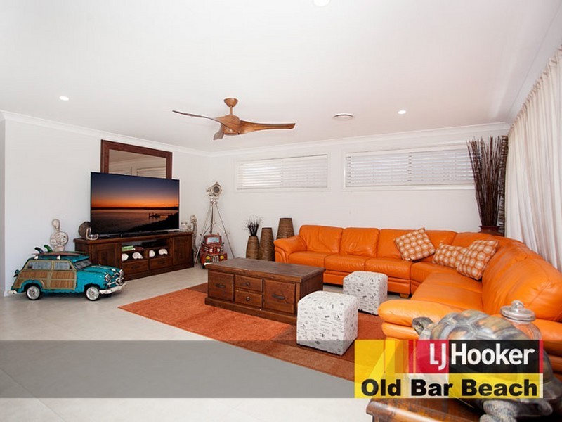 4 George Street, Old Bar NSW 2430