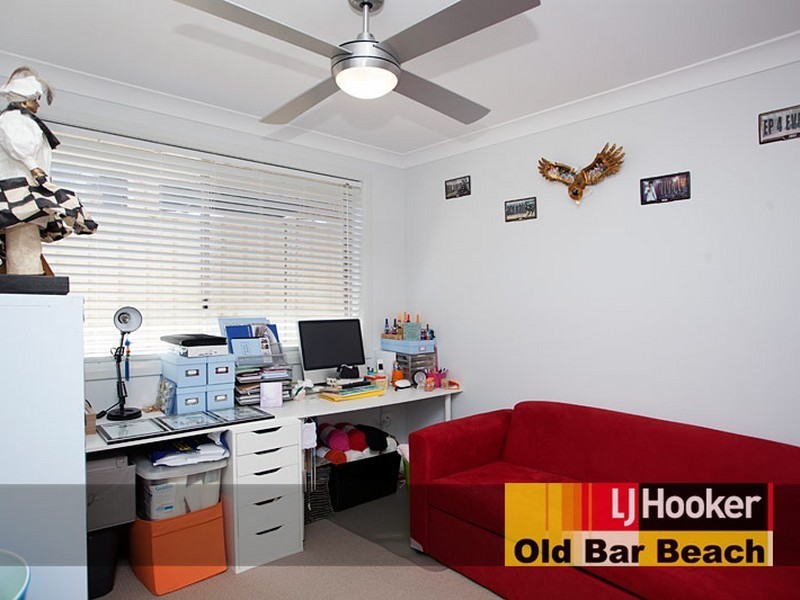 4 George Street, Old Bar NSW 2430