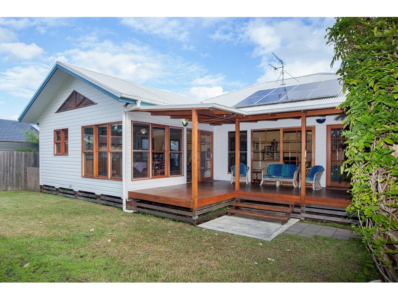 15 Clerke Street, Old Bar NSW 2430