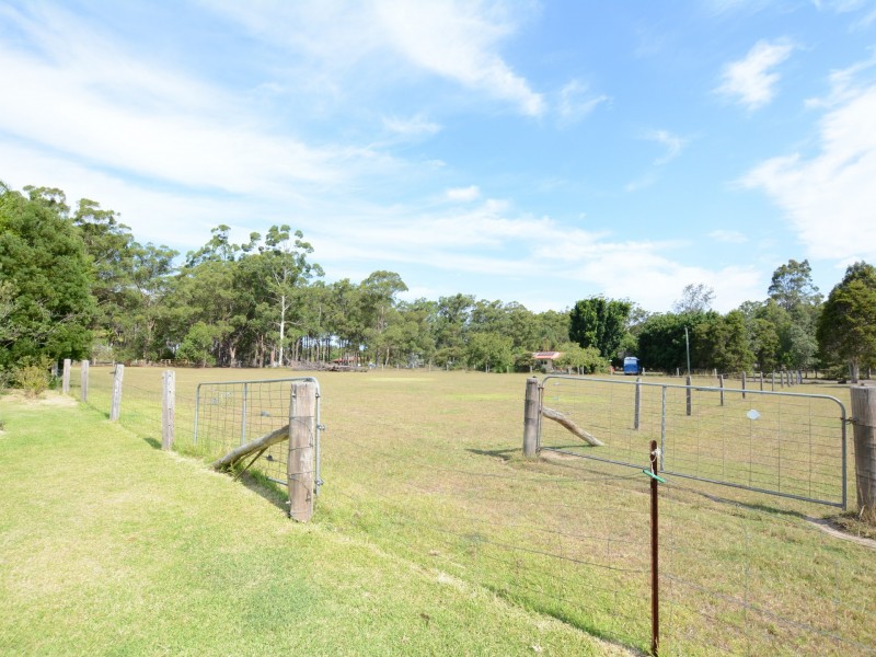 21 Warwiba Road, Old Bar NSW 2430